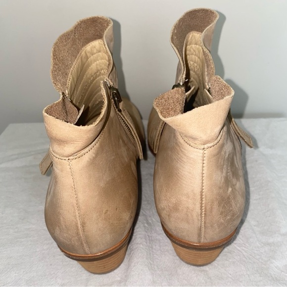 Paul Green Beige Ankle Shasta Nubuck Booties Suede Double Zip Size 7 - Picture 3 of 7